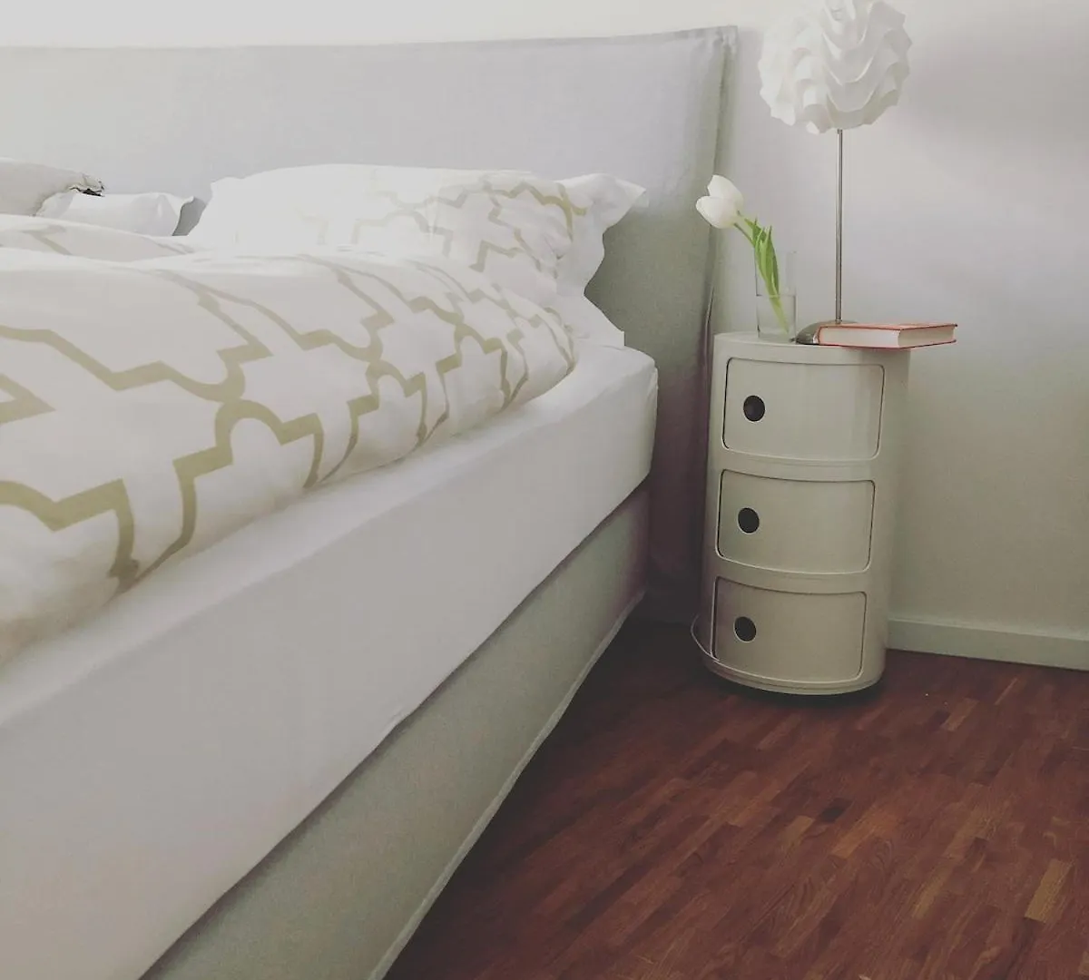 Design Apartment With River View Dusseldorf