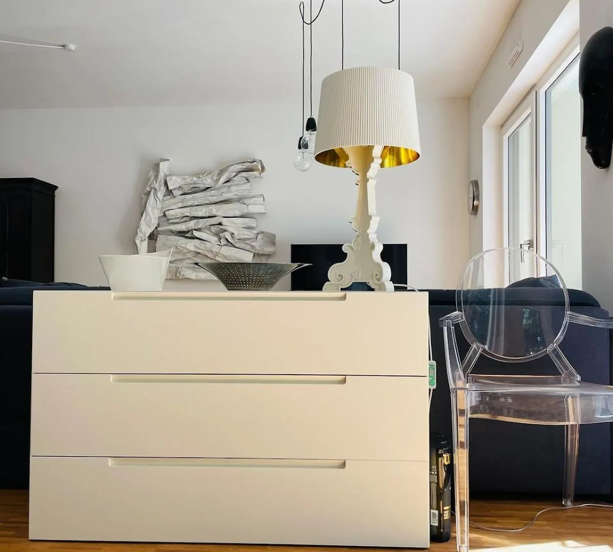 Design Apartment With River View Dusseldorf