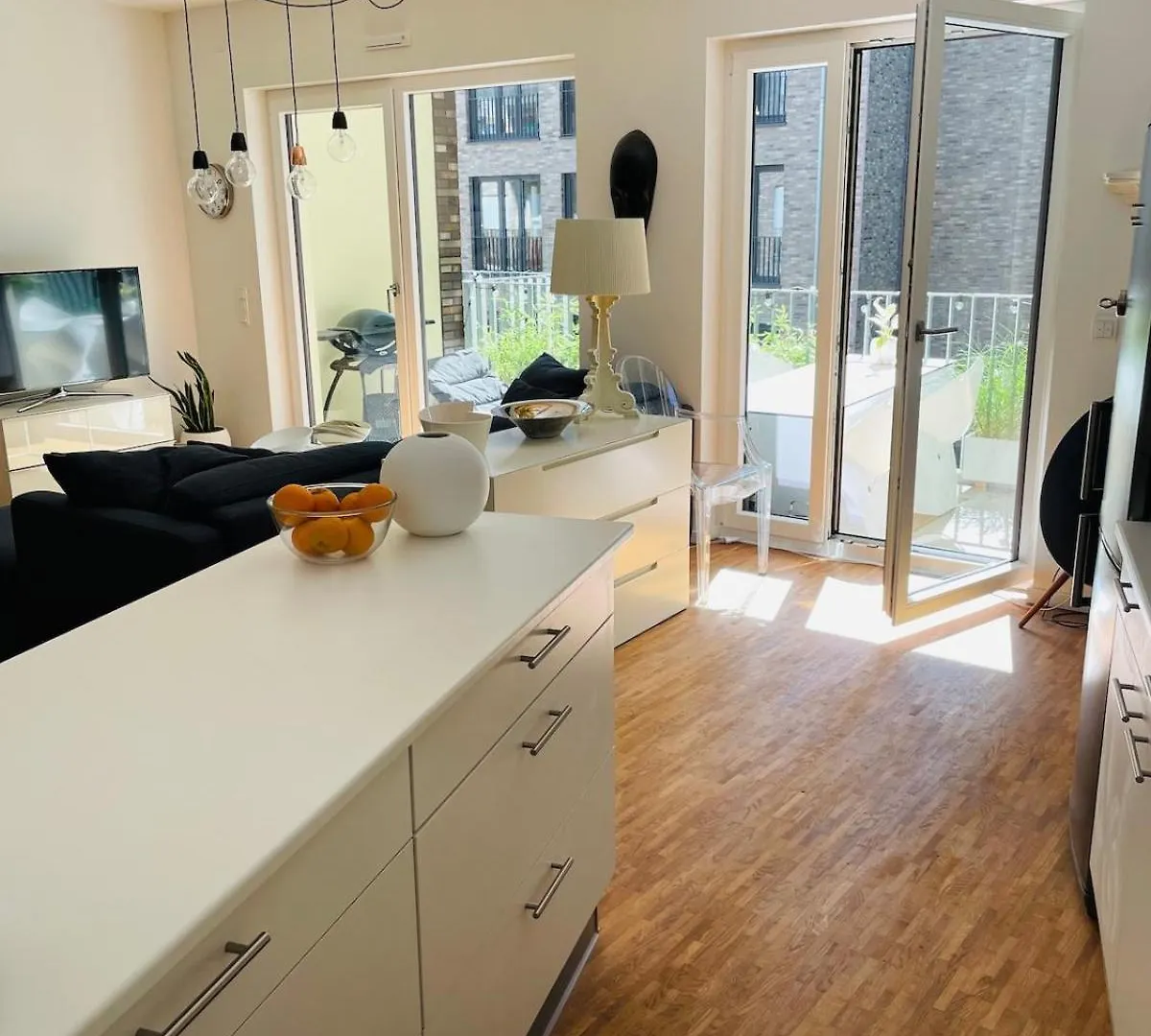 Design Apartment With River View Dusseldorf Germany
