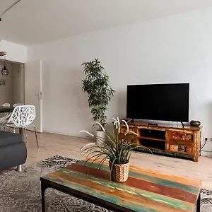 Downtown Unterbilk Apartment