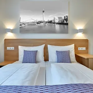 Mcdreams Duesseldorf-city Hotel